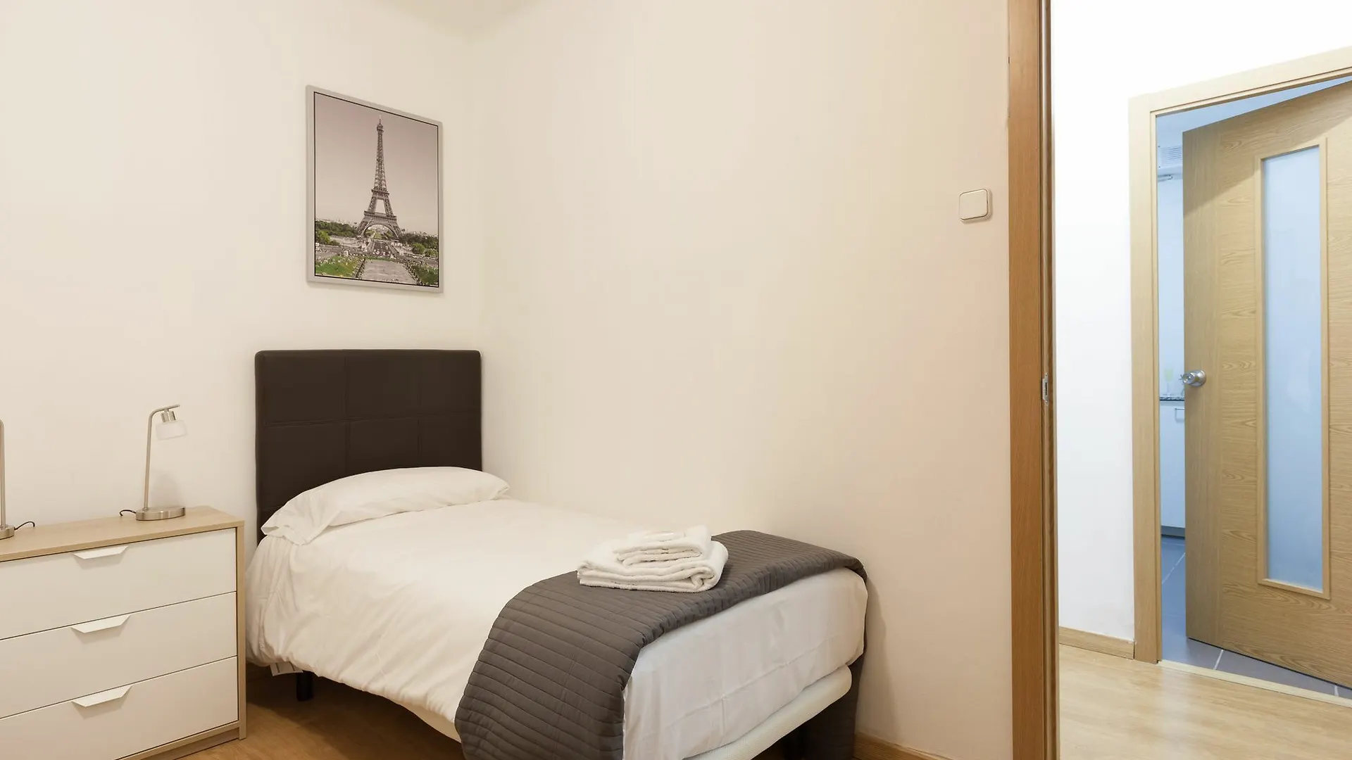 Crystal Touch Apartment Barcelona