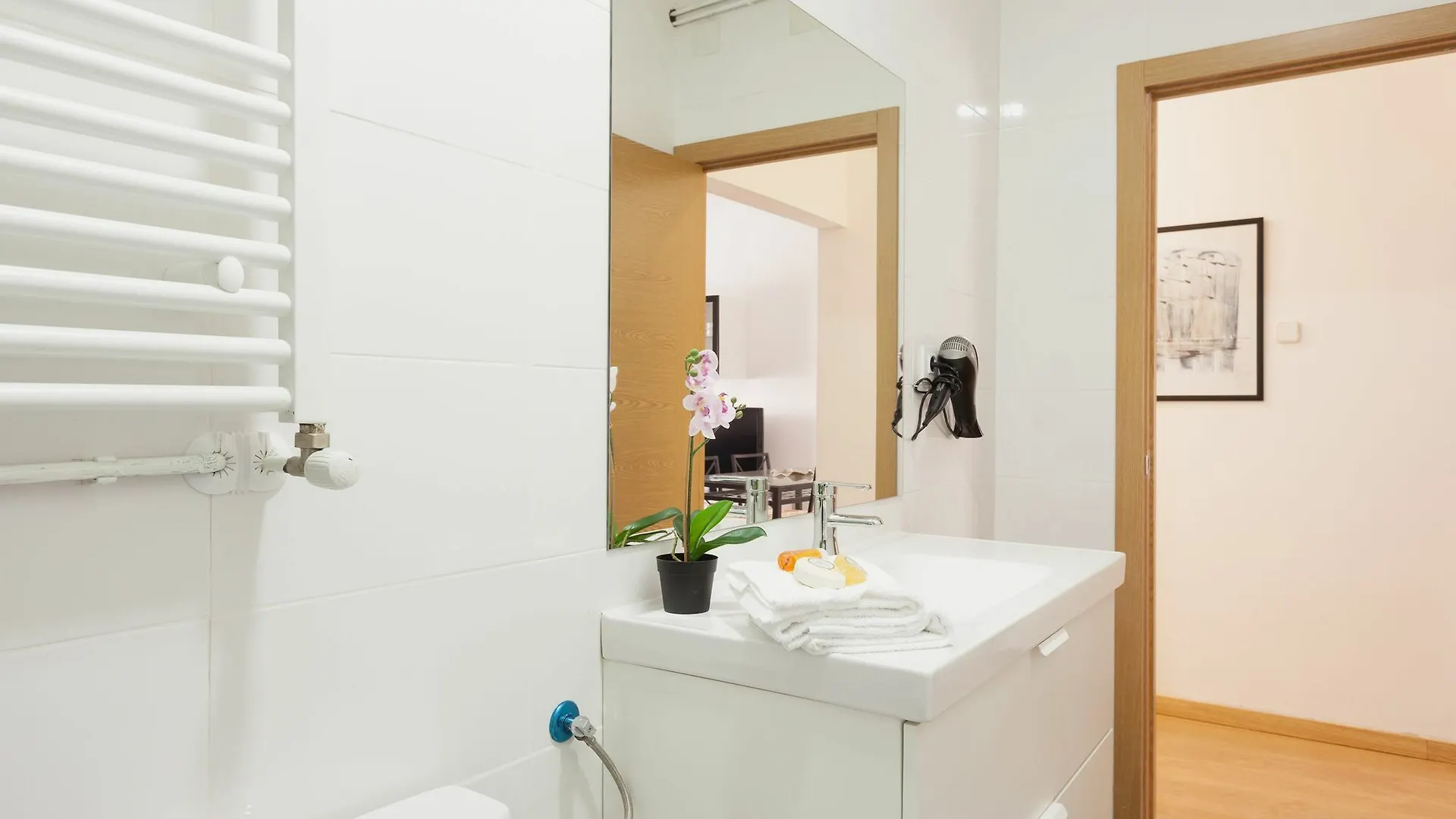 Crystal Touch Apartment Barcelona
